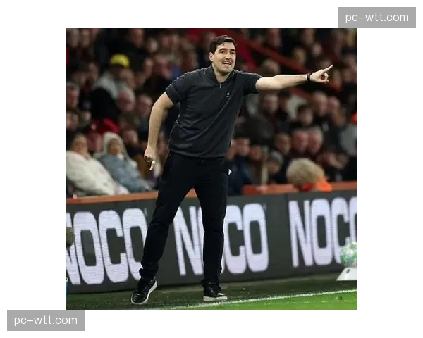 从两球领先到被逼平，伯恩茅斯主帅伊劳拉复盘战术调整